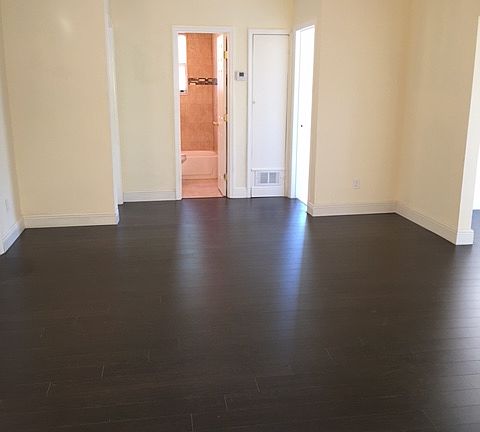 5th image of 580 NW 113th St