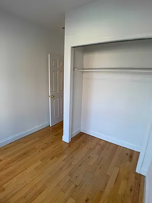 Rented by Cargon Realty | media 26