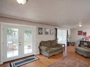 10913 NE Flanders St, Portland, OR 97220