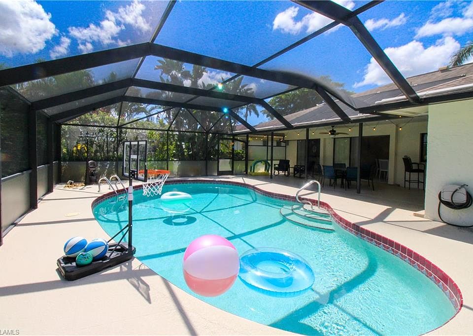 1st image of 213 Bay Meadows Dr