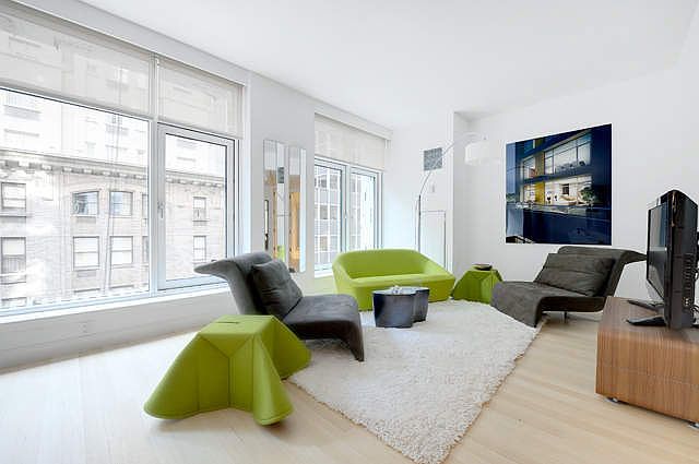 1st image of 5 E 44th St APT 10