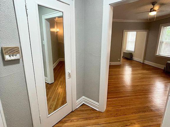 3rd image of 4416 N Lavergne Ave #3
