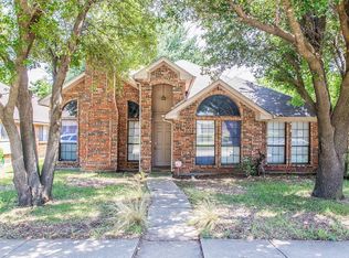 1518 Curtis Ln, Cedar Hill, TX 75104