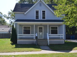 528 Elliott Ave, Grand Haven, MI 49417