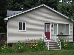 23 New Ludlow Rd, Granby, MA 01033