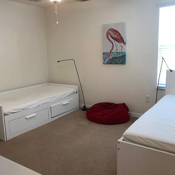 921 Las Fuentes Dr — Photo 11
