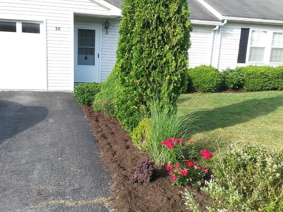 1st image of 222 Village Dr