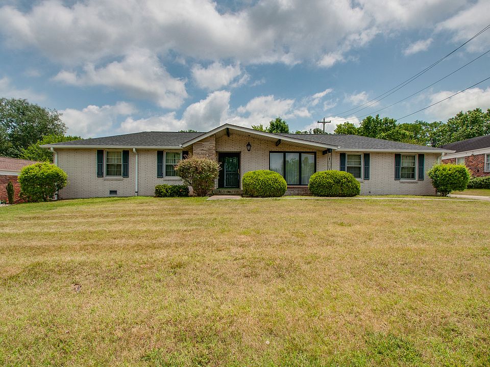1st image of 1006 Percy Warner Blvd