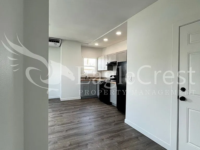 249 Eagan St — Photo 12