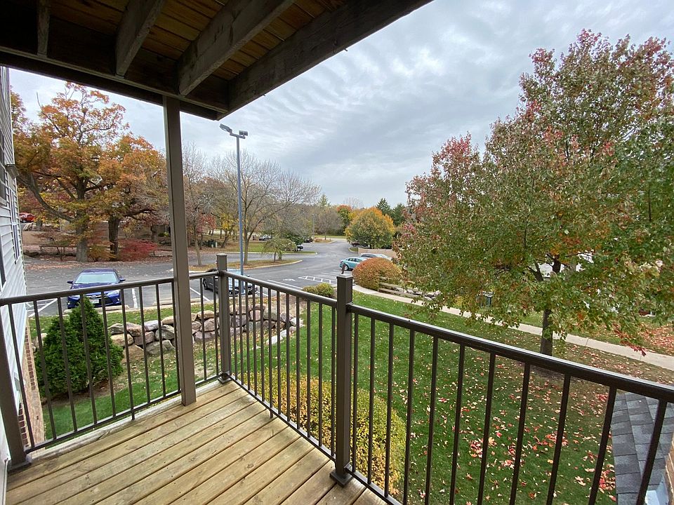 1st image of 22 High Point Woods Dr #202