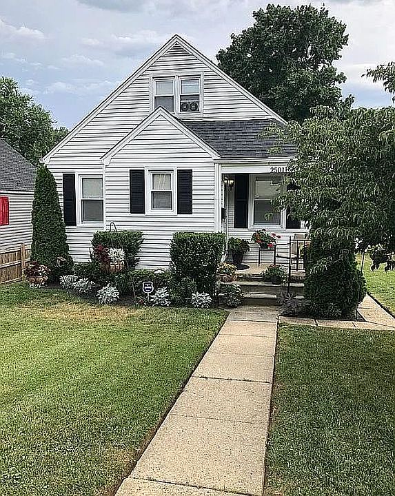 2501 Hillcrest Ave.