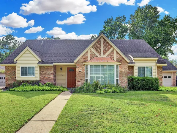 2623 Hollow Hook Rd, Houston, TX 77080