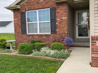 Calvin Dr, Washington, IL 61571