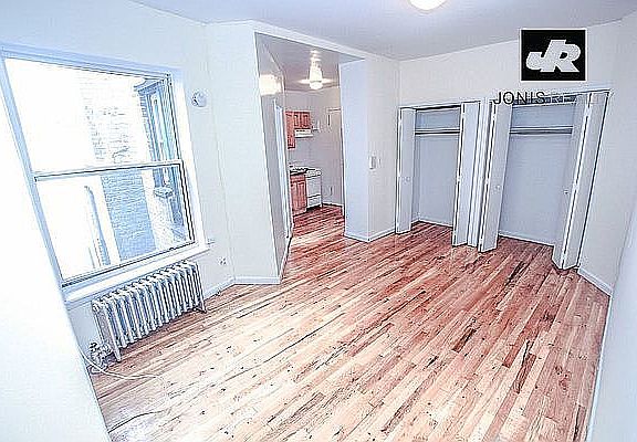 2nd image of 121 Saint Marks Pl APT 27