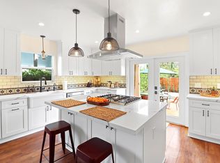 2402 W Silver Lake Dr, Los Angeles, CA 90039