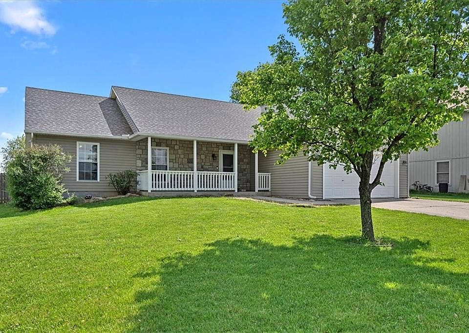 1st image of 2110 Hidden Valley Dr
