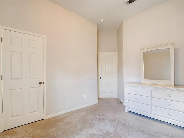 2608 Easton Springs Ct — Photo 16