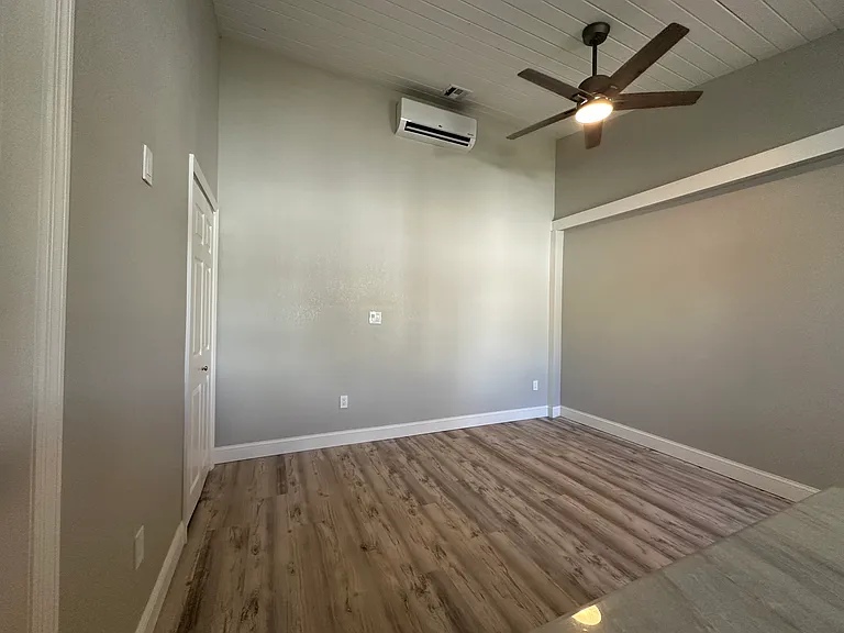 2210 S Euclid Cir #B — Photo 28