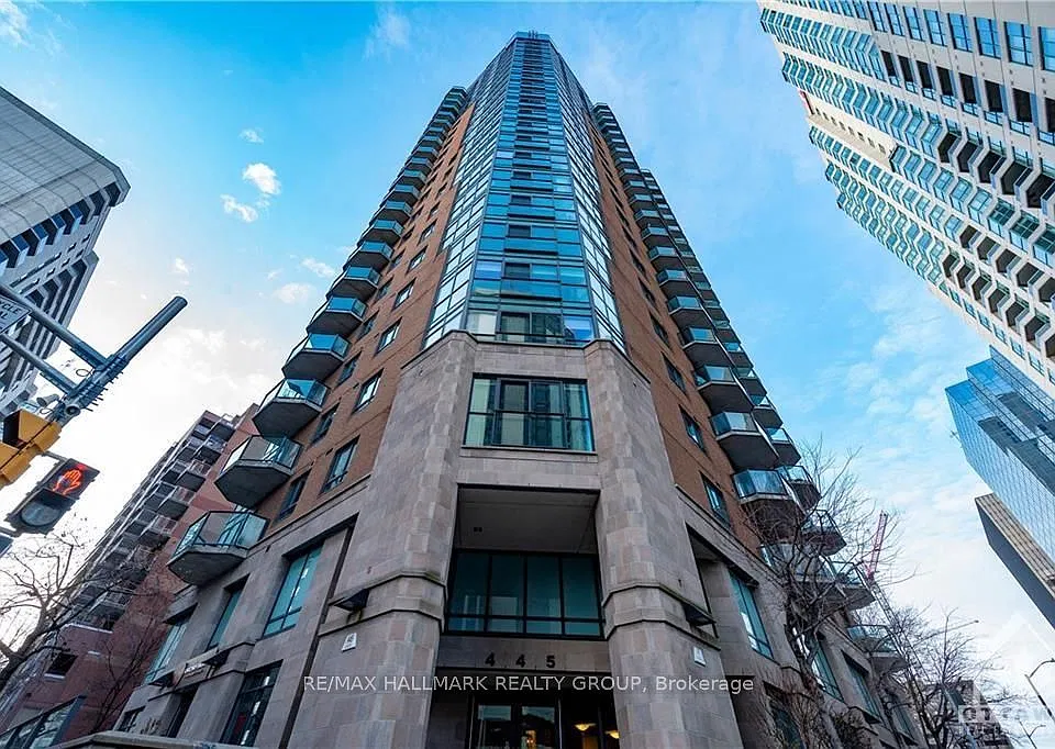 445 Laurier Ave W #1405