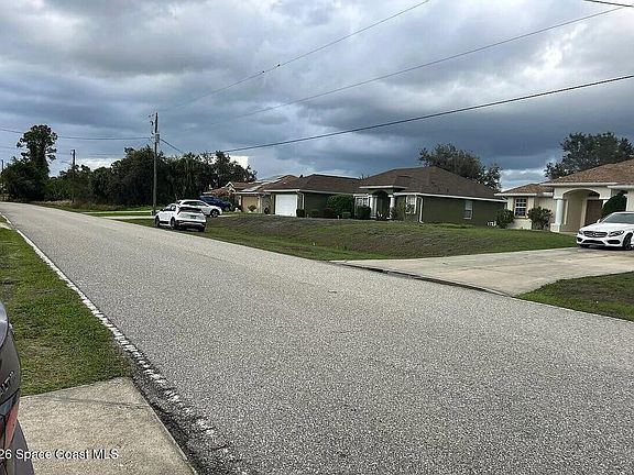 4th image of 2497 Nordendale Blvd
