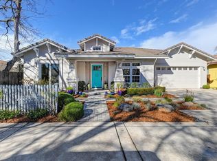 1113 Los Robles St, Davis, CA 95618