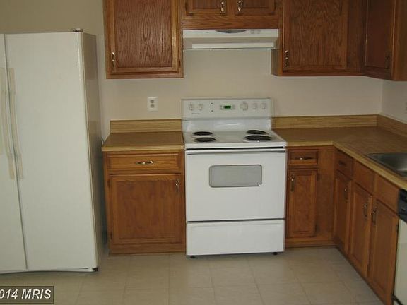 4th image of 4734 Hersand Ct