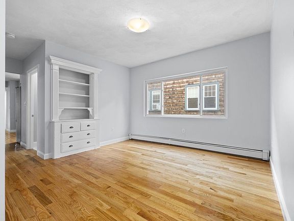 5th image of 17 Tesla Ave Floor 2