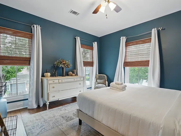 221 E Park Ave — Photo 47