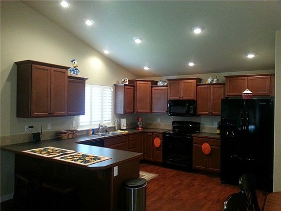 3rd image of 2027 Stillwater Ave