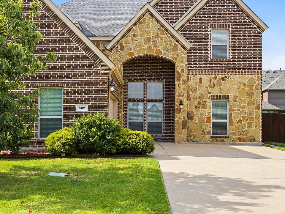 1st image of 507 Landing Dr