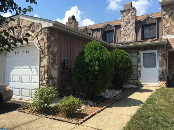 10184 Dedaker Dr, Philadelphia, PA 19116
