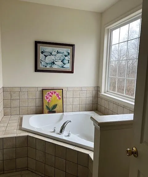 40 Hillside Ct S — Photo 20
