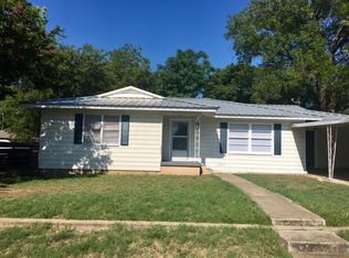 405 N Ross St, Comanche, TX 76442