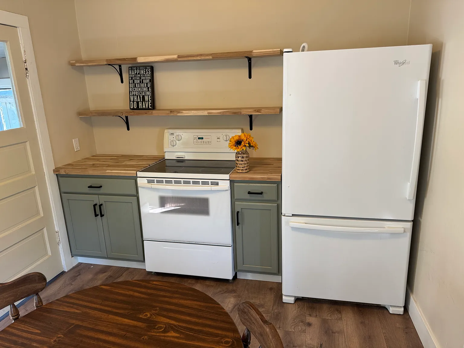 2 bed, $1,995 — Photo 2