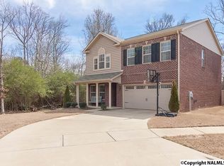 701 Oak Cove Ln NW, Madison, AL 35757