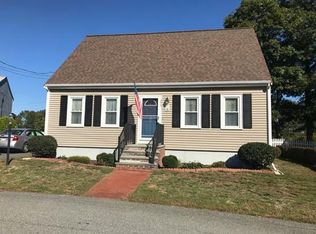 203 Hathaway Commons Rd, Fall River, MA 02720