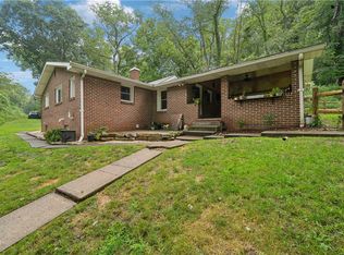 2040 Spooky Hollow Rd, New Kensington, PA 15068