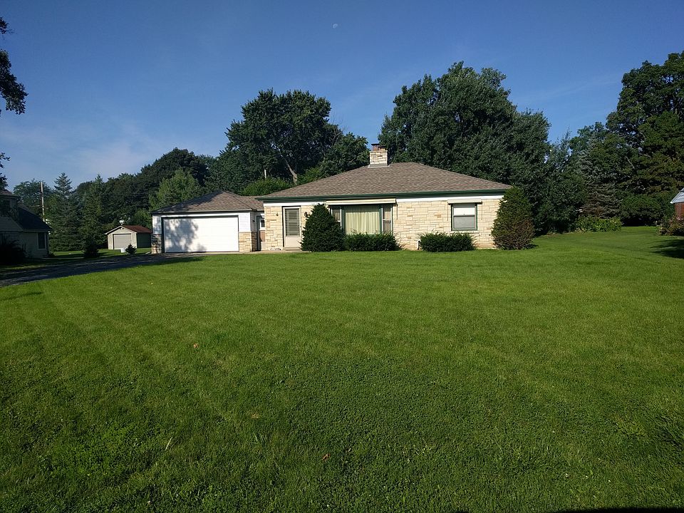 Great location on Fairhaven 