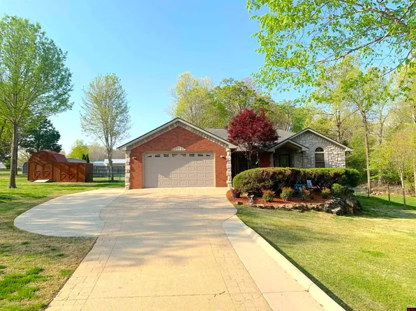 109 Lexington Dr, Mountain Home, AR 72653