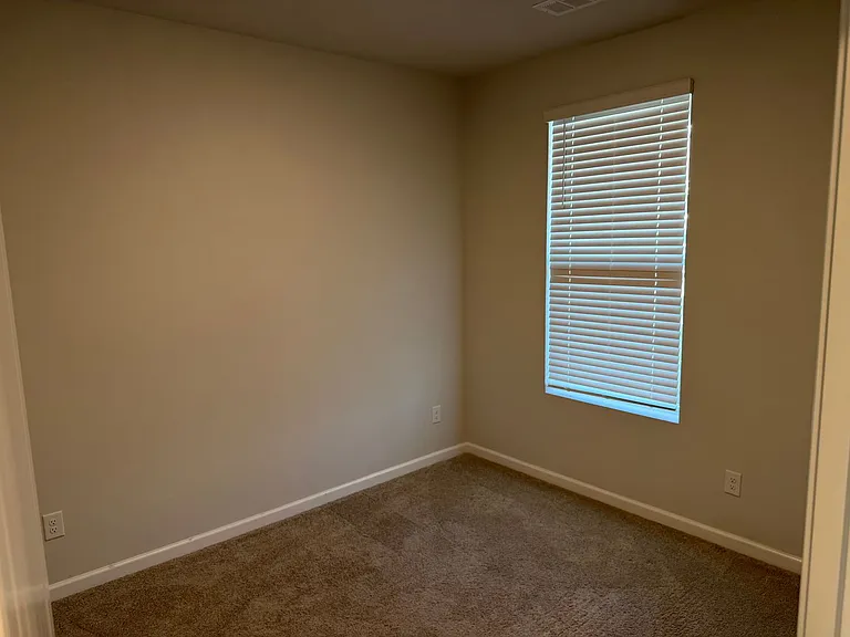1407 Walker Way — Photo 7