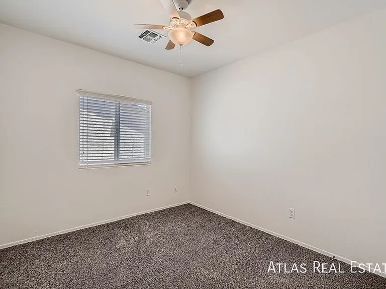 8437 W Green Kingfisher Ln — Photo 16