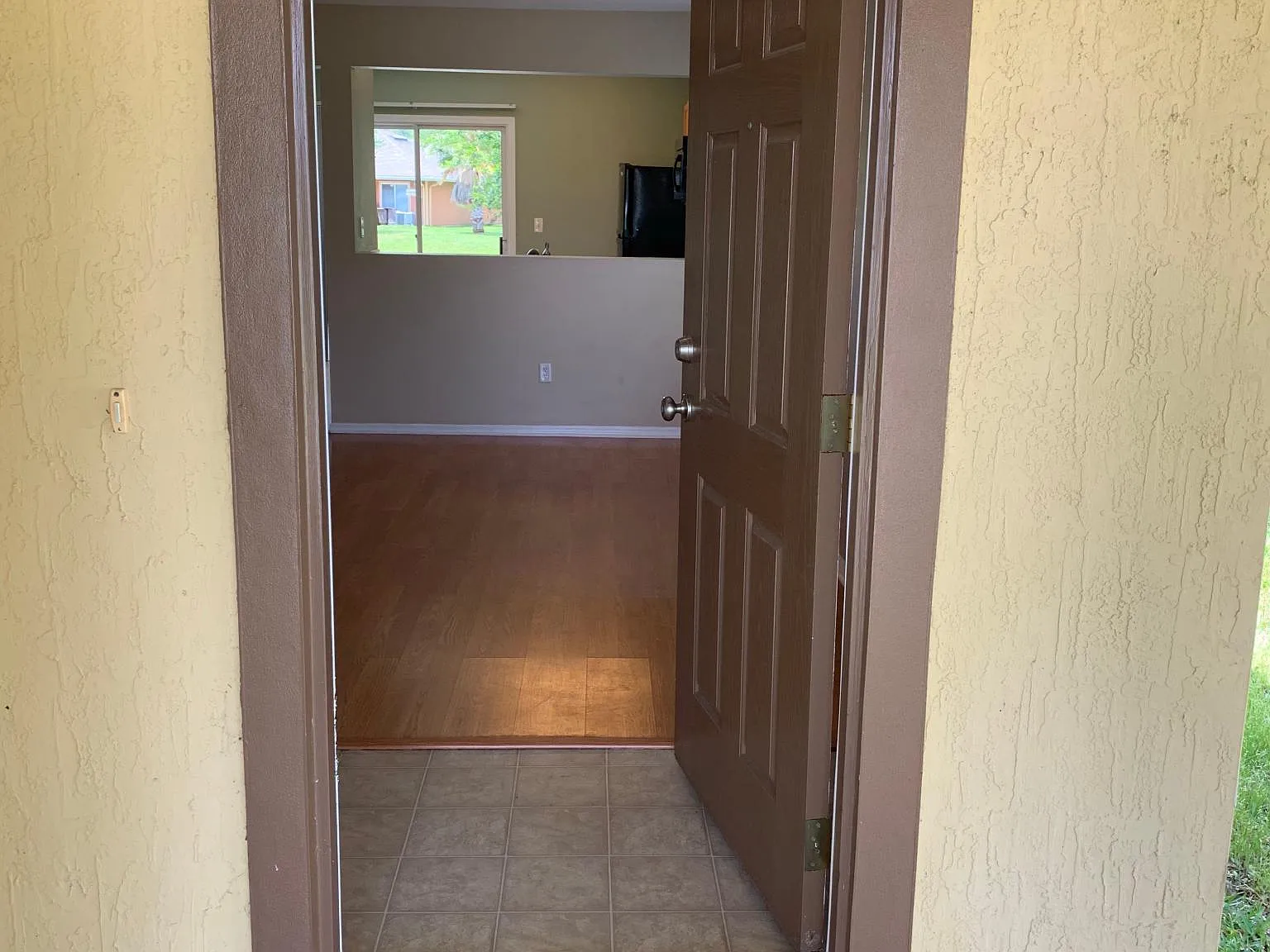 187 Brookfall Drive — Photo 4