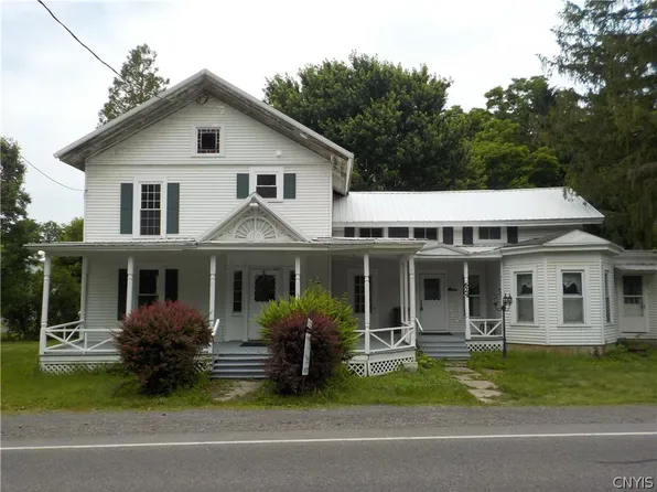 629 Lamson Rd, Baldwinsville, NY 13027