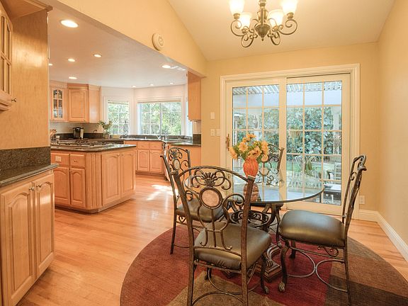 Breakfast Nook