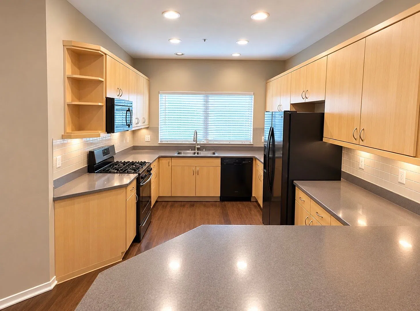 Beautiful Ladera Ranch Townhome For Lease $3,995/Month! — Photo 4