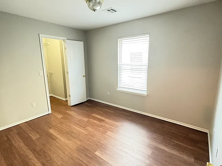 603 Welston Cir #1 — Photo 8