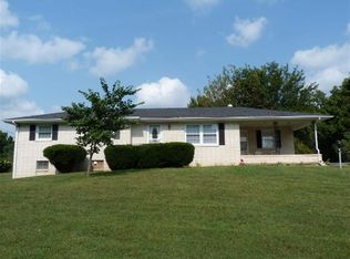 614 Hillview Dr, Cadiz, KY 42211