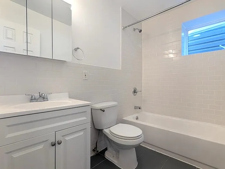 69 Beacon Ave #3 — Photo 9