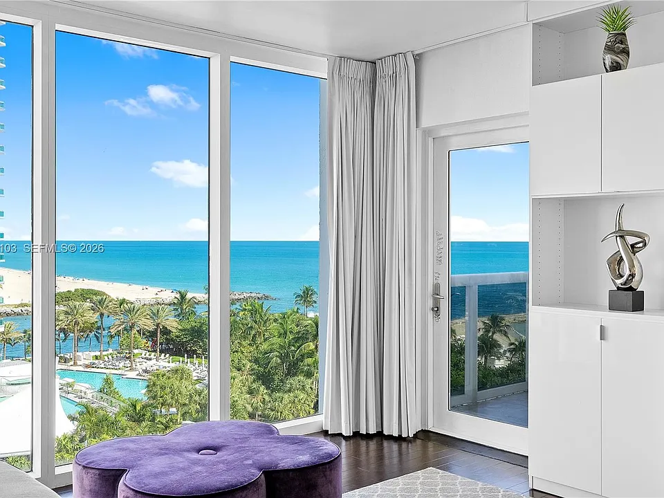 10275 Collins Ave #807
