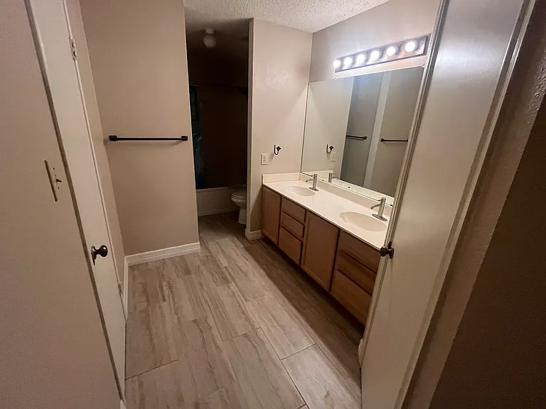 16125 Walnut Creek Dr — Photo 12